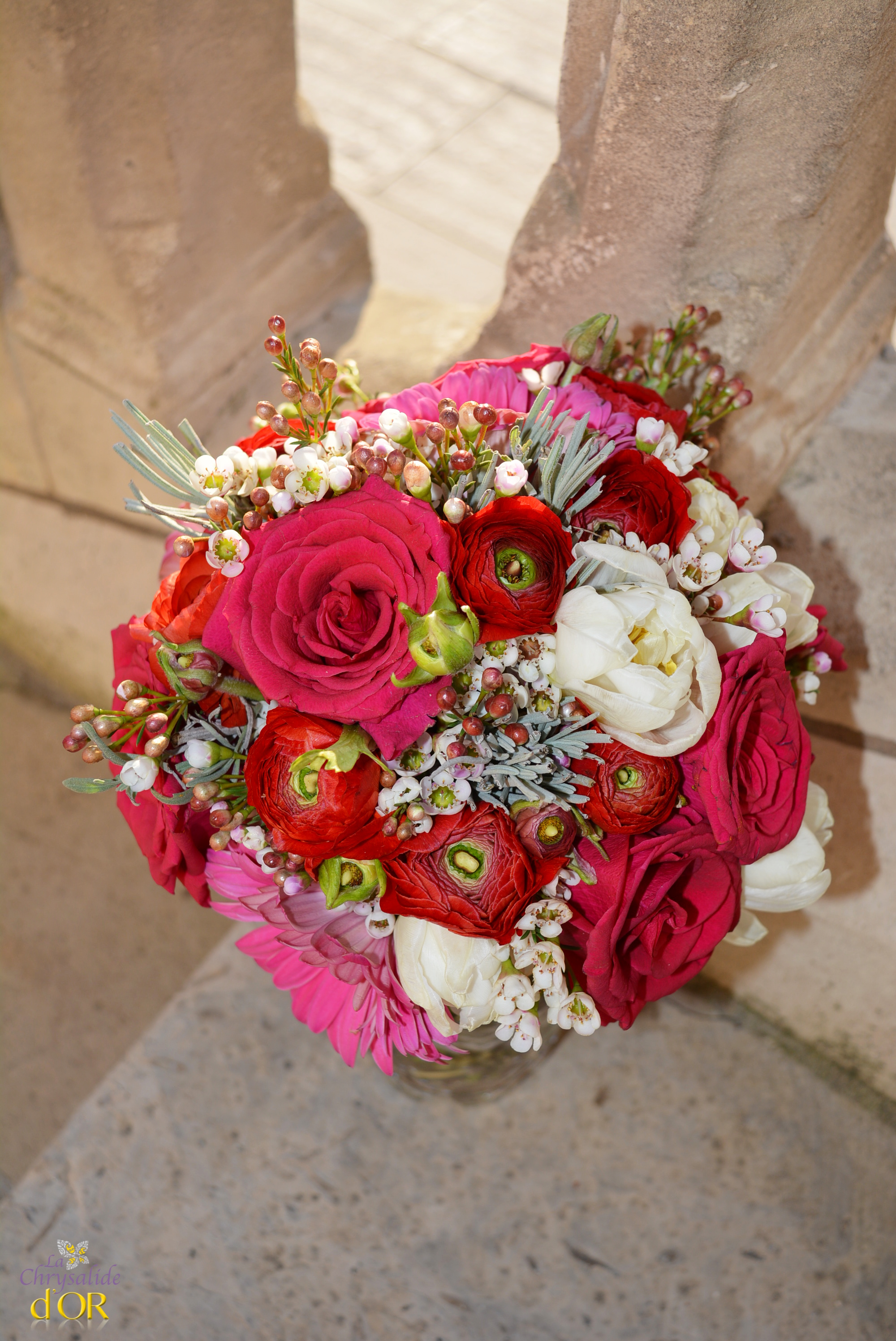 bouquet de mariee avec des renoncules réalisé par votre wedding planner Toulouse 