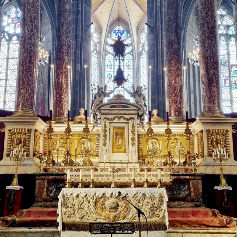 interieur-cathedrale-narbonne