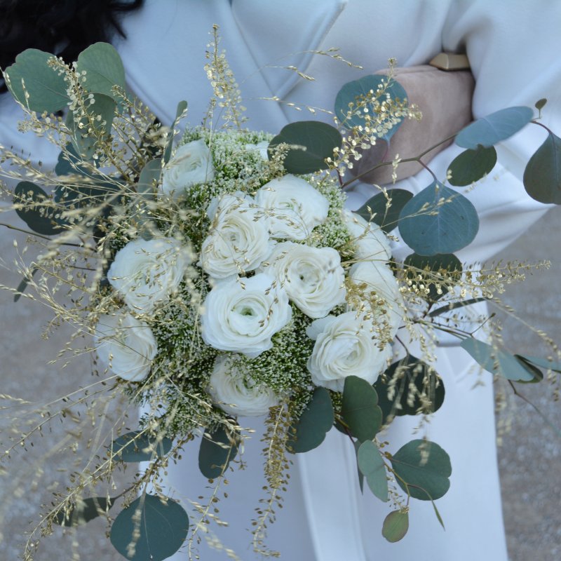 bouquet-renoncule-eucalyptus